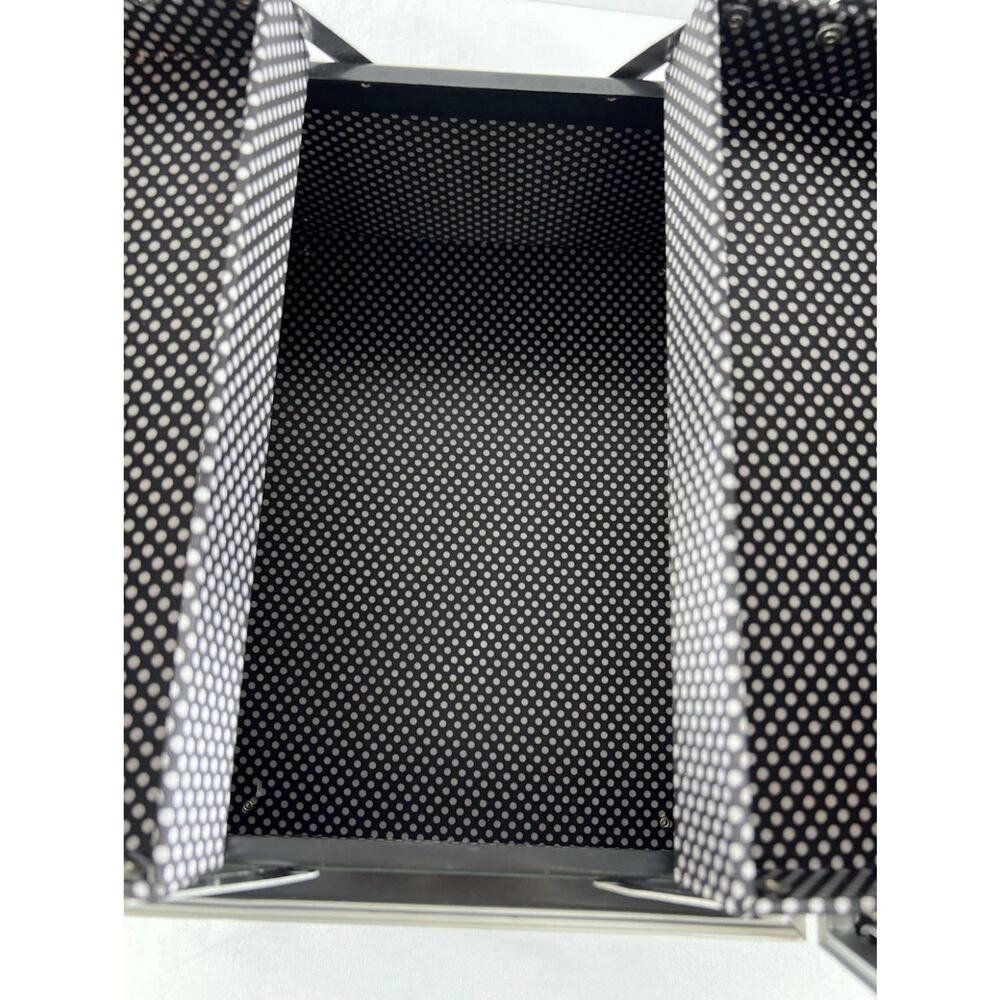 Creative Options Aluminum Makeup Train Case 4 Tray Organizer - Picture 8 of 9